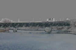 hullbrdg001p.jpg (14784 bytes)
