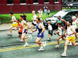racestart.jpg (46929 bytes)