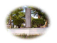 monument7.jpg (13598 bytes)