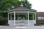 gazebo99.jpg (95336 bytes)
