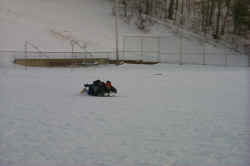 sledding-010.jpg (15385 bytes)