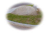 monument9.jpg (10355 bytes)