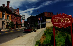 mainstreetderby.jpg (13506 bytes)