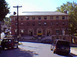 ymca.jpg (24051 bytes)